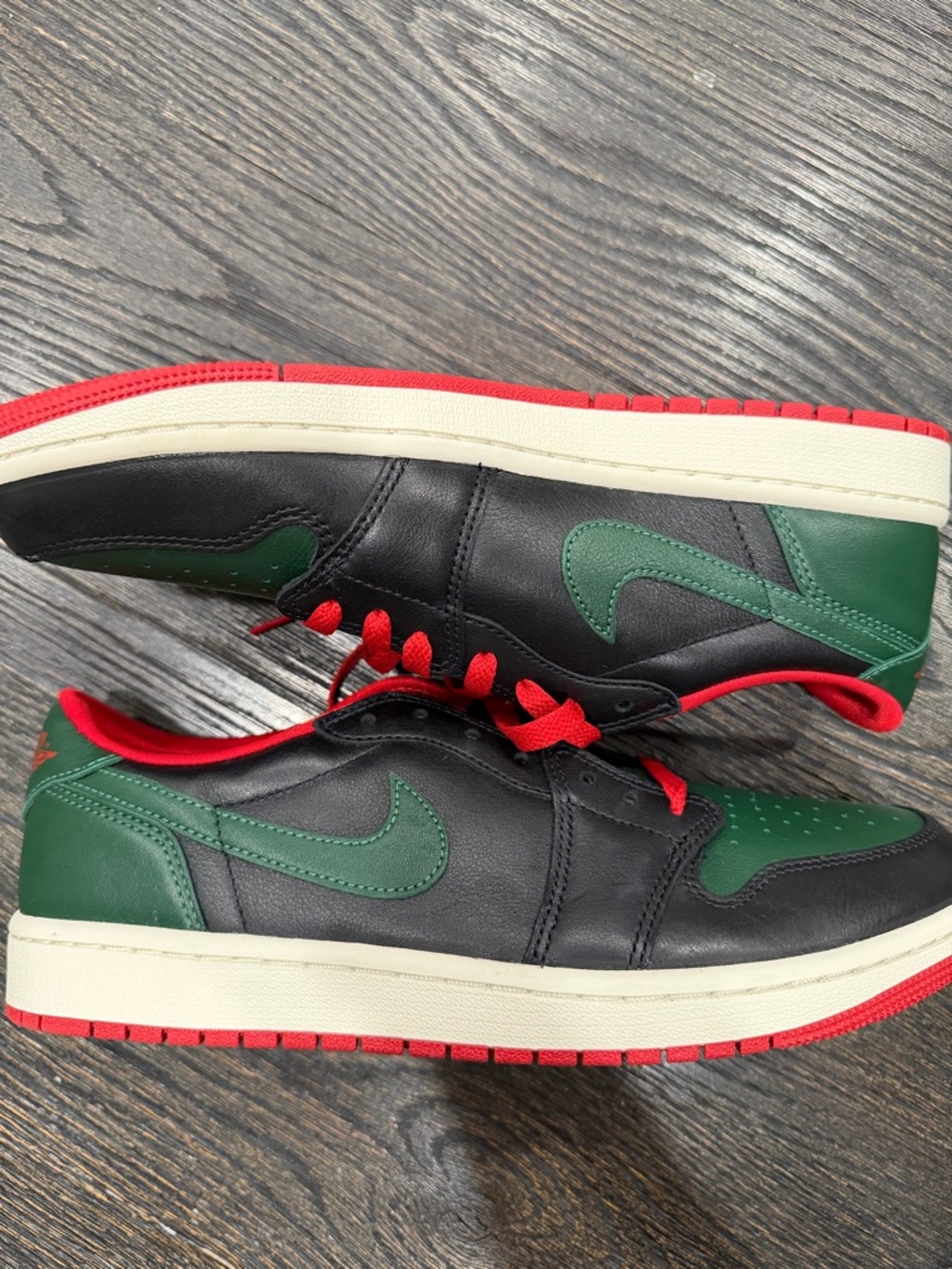 Nike Air Jordan 1 Retro Low OG Black and Gorge Green (Women's) size 11